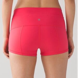 Lululemon Wunder Short 2" Size 4 Lush Coral